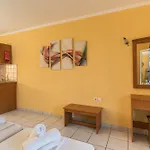 Elpida Aparthotel 3*