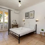 Elpida Aparthotel