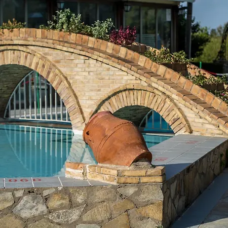 Apart Otel Elpida 3*