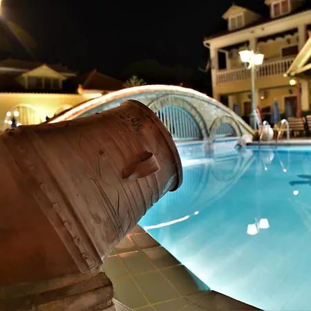 Aparthotel Elpida 2*