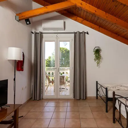 Elpida 2* Alykanas (Zakynthos)