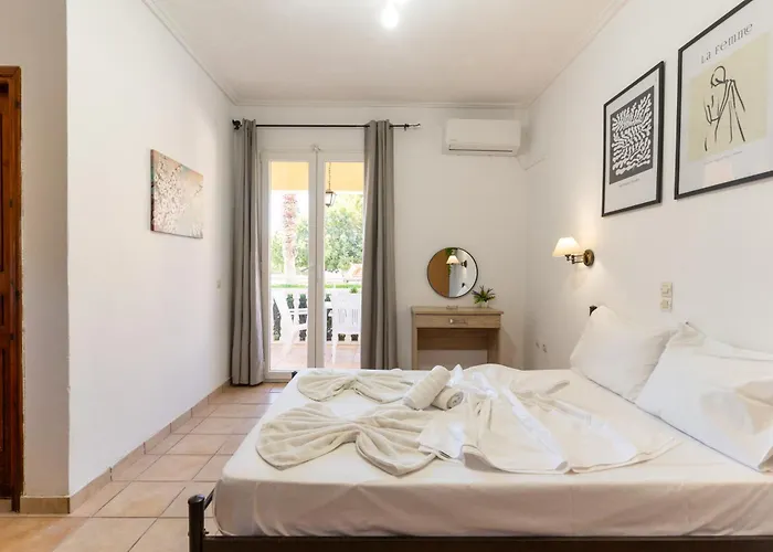 Elpida Apartmanhotel Alikanász