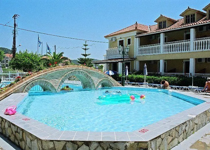 Elpida Apartmanhotel Alikanász